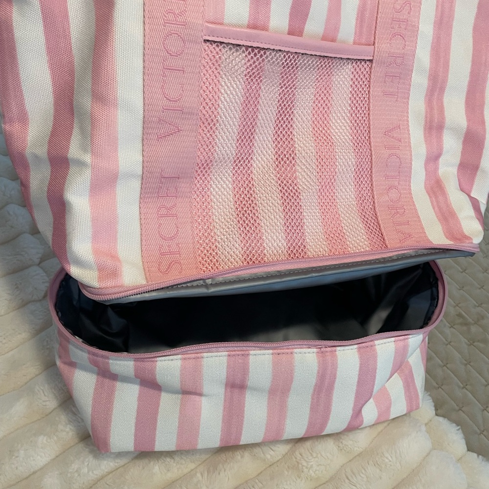 Victoria's Secret Pink and White Striped Tote new without tags - Picture 9 of 11